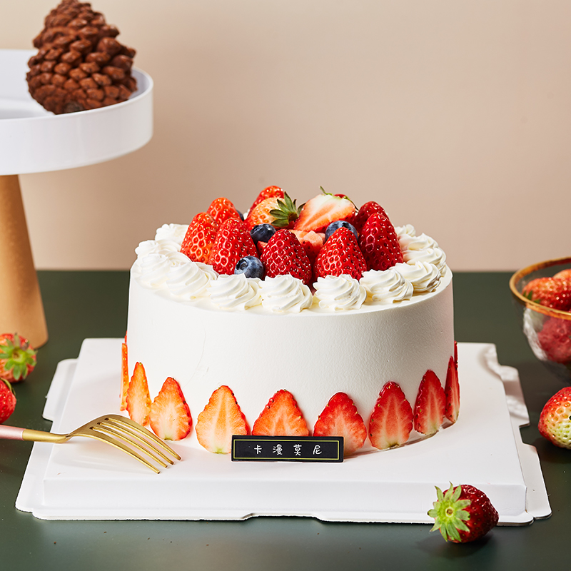【新品】新鲜现做草莓城堡生日蛋糕6寸.jpg